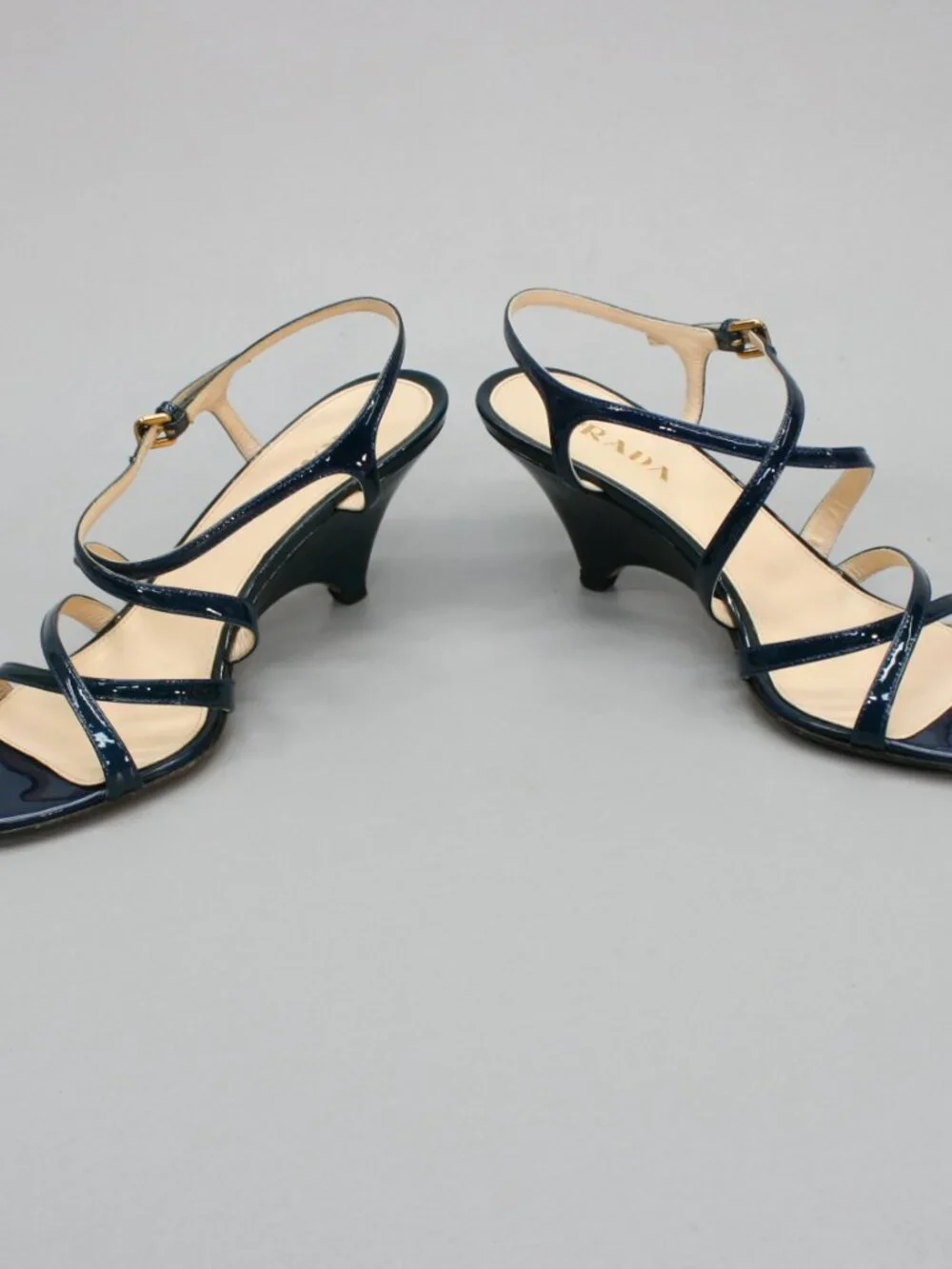 Prada 36 Ladies 6 Blue Patent Leather Slingback Heels Strappy Shoe Sandals Italy - Picture 12 of 12